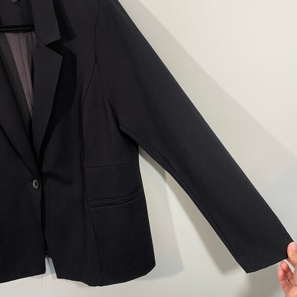 Torrid Women Black One Button Knit Blazer Size 2 (18/20) Business/ Work - Picture 6 of 8